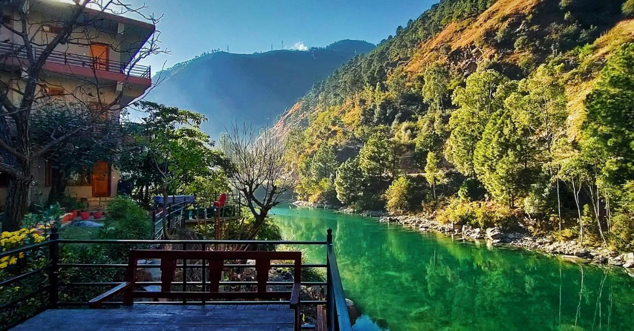 Tirthan Grand Riverside Banjār Exteriör bild